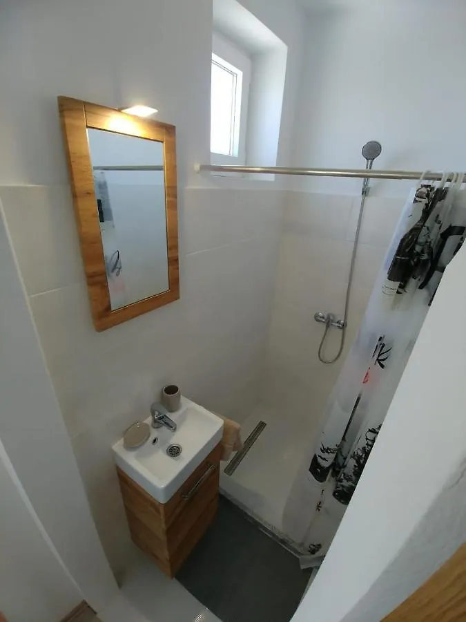 Apartment Apartmani Valuna Privlaka  Kroatien
